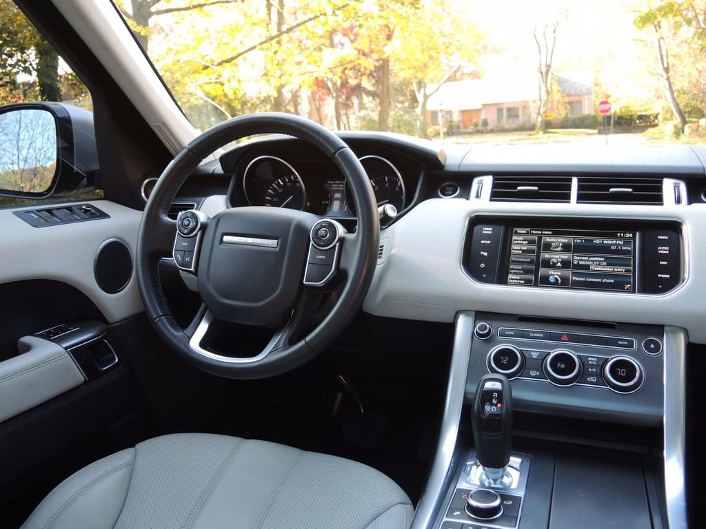 To whom it may concern, I am advertising my 2015 Range Rover Sport HSE for sale, the car is in perfect condition and it runs on low mileage, contact me for more information regarding the sales of the...