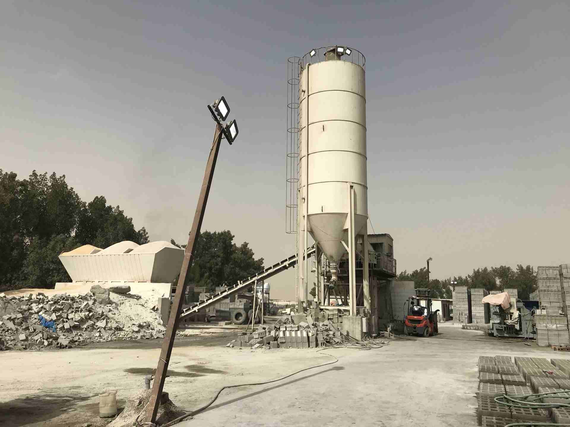 للبيع مصنع بلوك وخرسانه جاهزه في مدينه الجبيل
لا تنسَ أنك شاهدت هذا الإعلان في عنكبوت
المصنع قائم...