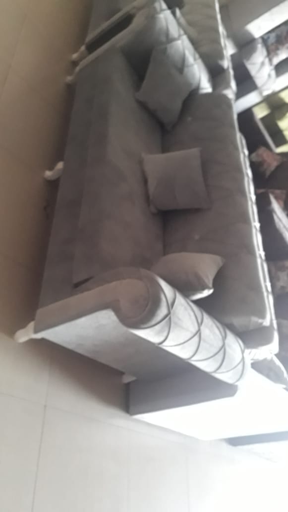 للبيع كنب جديد حرف L و7 اشخاص والبيع
لا تنسَ أنك شاهدت هذا الإعلان في عنكبوت
للبيع كنب جديد ح...
