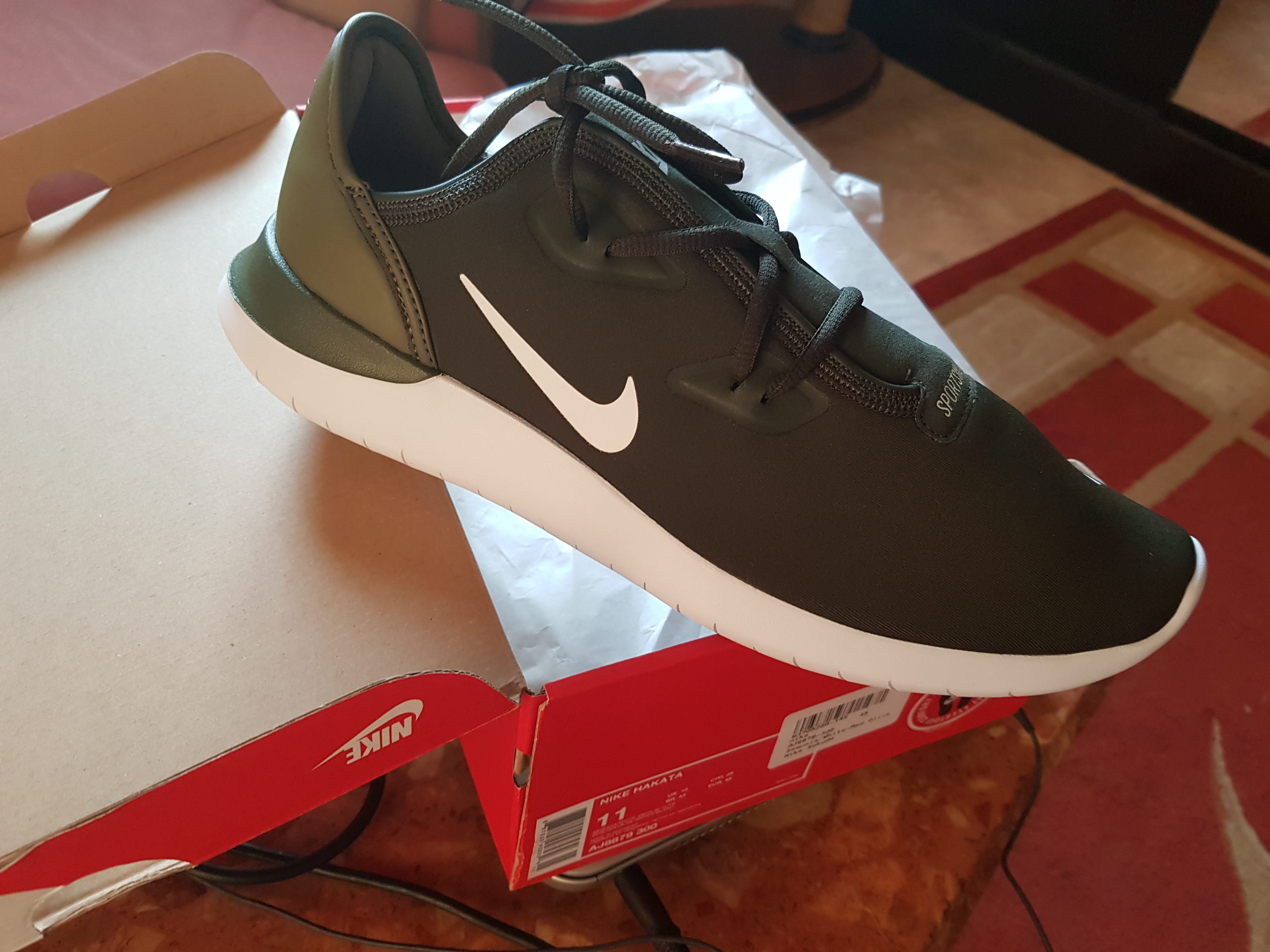 نايكي اصلي Nike shoes original
لا تنسَ أنك شاهدت هذا الإعلان في عنكبوت
للبيع حذاء نايكي اصلي...