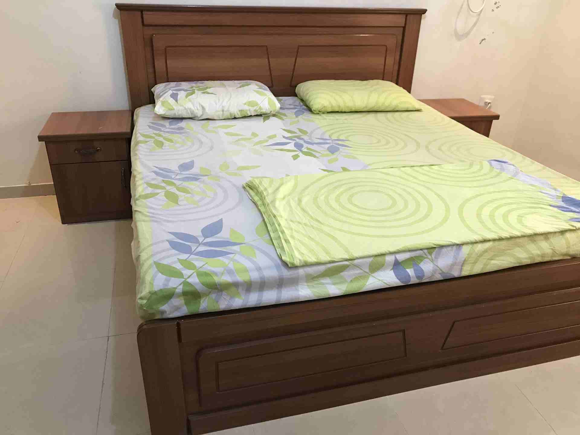 غرفة نوم كبيره مع مرتبه نظيفة
لا تنسَ أنك شاهدت هذا الإعلان في عنكبوت
غرفة نوم فرصه رائعه ونظيفة...