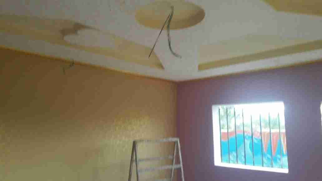 فني دهانات
لا تنسَ أنك شاهدت هذا الإعلان في عنكبوت
فني دهانات يمني في مكه0555492205...