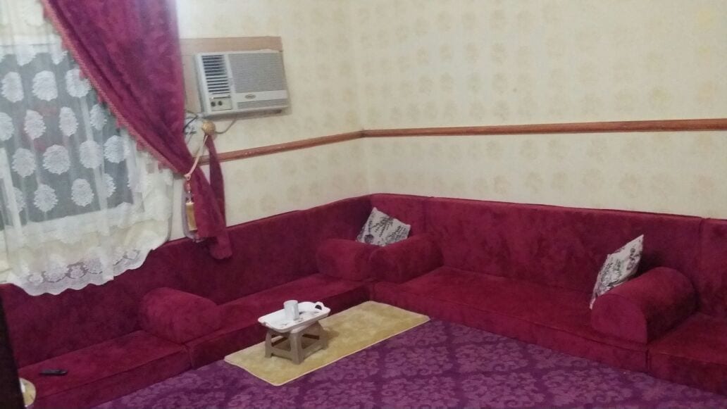 للبيع مجلس عربي ستارة وطاولة طعام
لا تنسَ أنك شاهدت هذا الإعلان في عنكبوت
للبيع (الرياض حي ا...