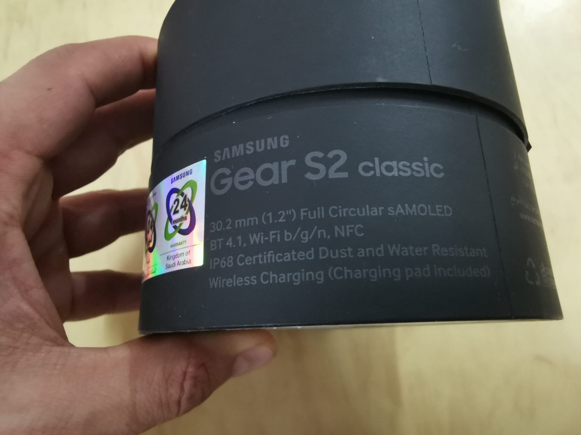 ساعة samsung Gear S2 Classic اصدار خاص للبيع
لا تنسَ أنك شاهدت هذا الإعلان في عنكبوت
ساعة sam...