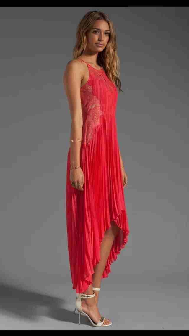 فستان لبسه واحده بحاله الجديد مقاس 4 بالامريكي ماركه bcbgmaxazria
لا تنسَ أنك شاهدت هذا الإعلان في عنكبوت...