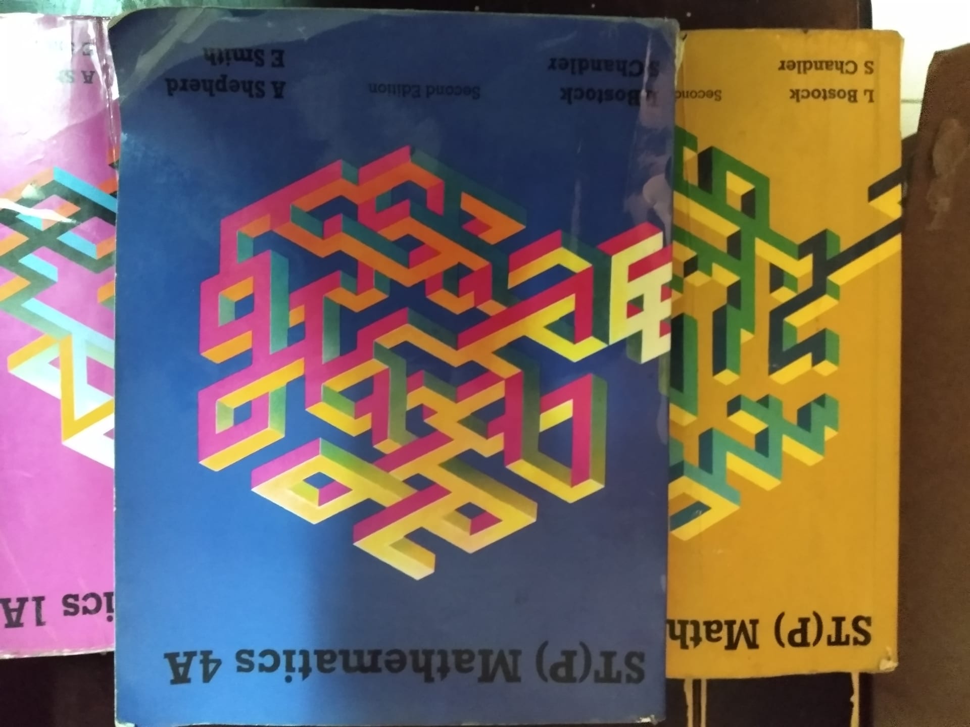 igcse books
لا تنسَ أنك شاهدت هذا الإعلان في عنكبوت
books range from 65 to 150...
