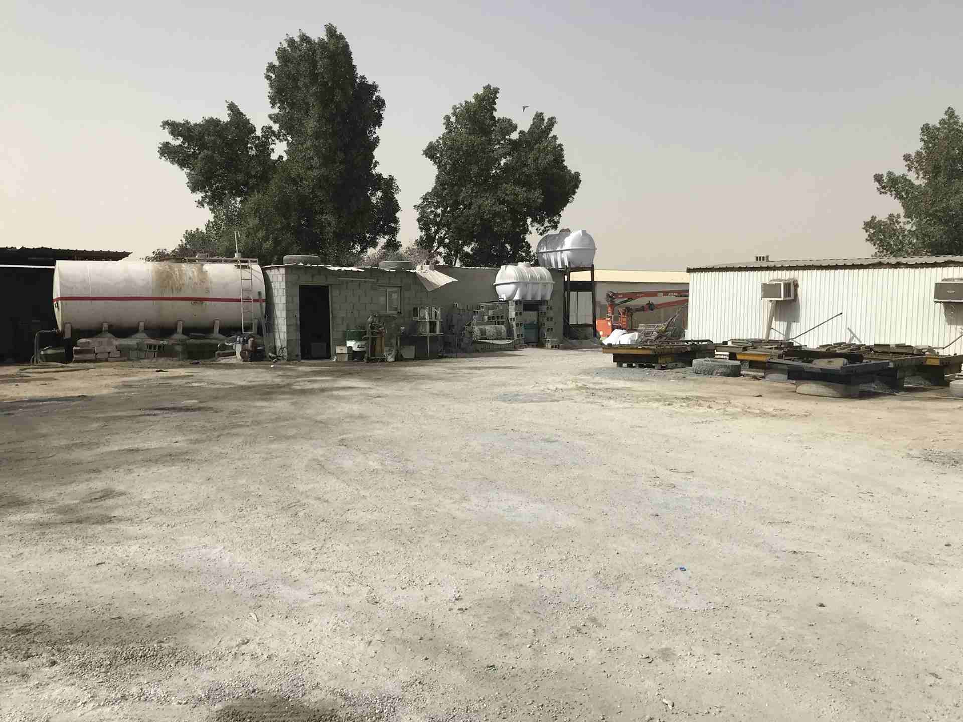 للبيع مصنع بلوك وخرسانه جاهزه في مدينه الجبيل
لا تنسَ أنك شاهدت هذا الإعلان في عنكبوت
المصنع قائم...