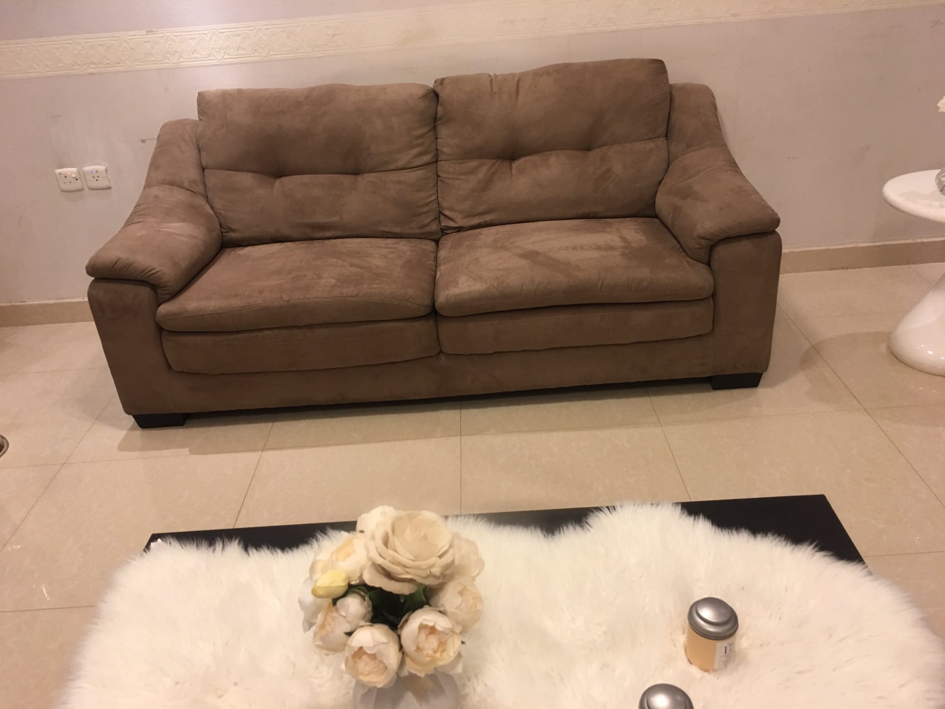 كنب مودرن مستورد راقي من شركة هوم سنتر
لا تنسَ أنك شاهدت هذا الإعلان في عنكبوت
السلام عليكم و...