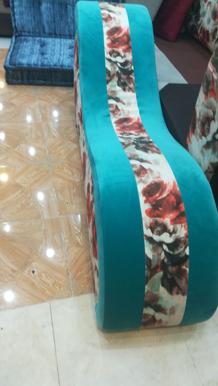 ابو رمز لستاير وتلكنب
لا تنسَ أنك شاهدت هذا الإعلان في عنكبوت
اثاث...