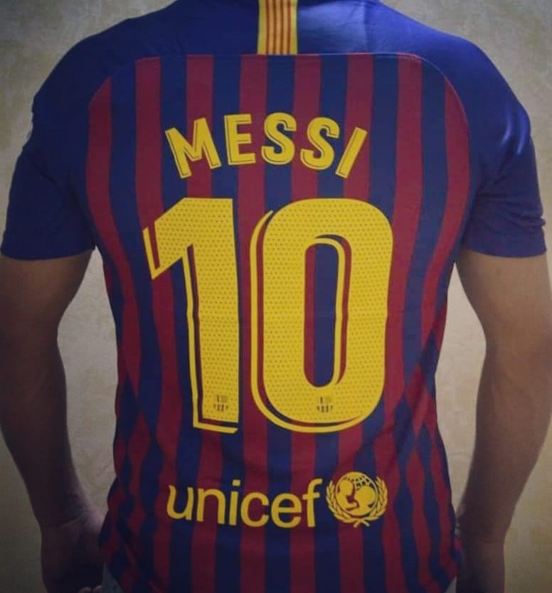T-shirt sport
لا تنسَ أنك شاهدت هذا الإعلان في عنكبوت
التيشيرت الذي يبحث عنه الجميع
الأفضل ب...