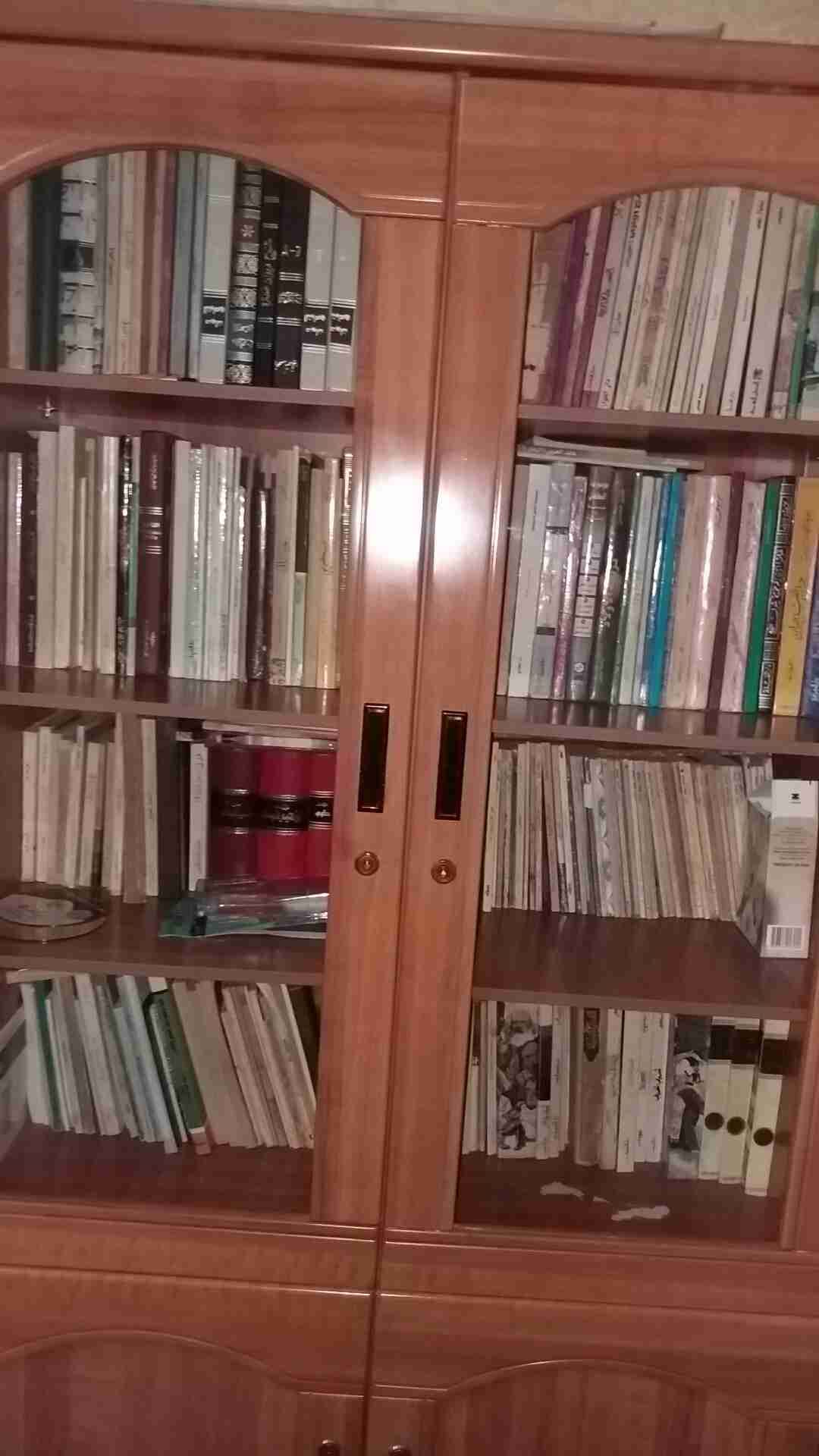 كتب منوعة
لا تنسَ أنك شاهدت هذا الإعلان في عنكبوت
مجموعة كتب كبيرة جدا ( الي حابب يشتري يقولي...