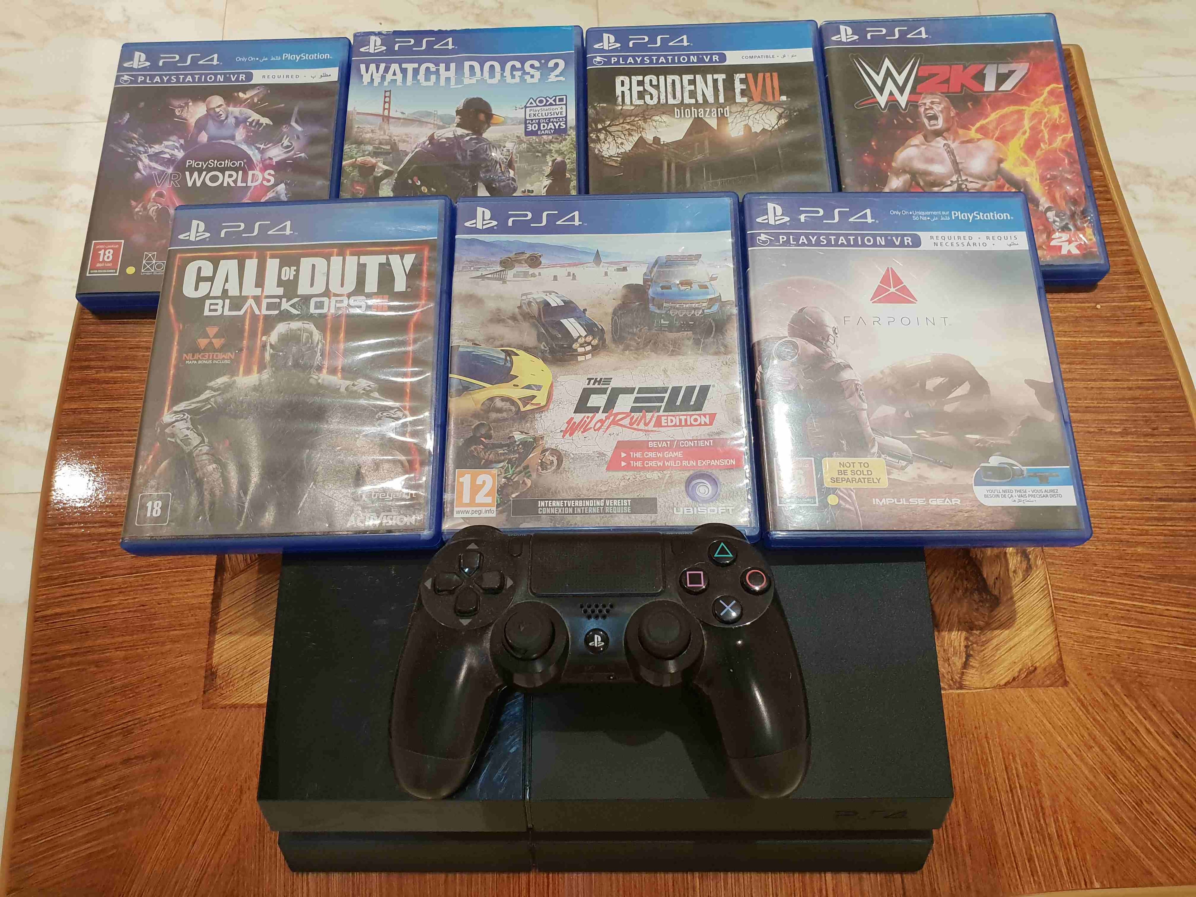 للبيع PS4
لا تنسَ أنك شاهدت هذا الإعلان في عنكبوت
لبيع جهاز PS4 مع كرتونه
مع اغراضه و 7 الشرطه...