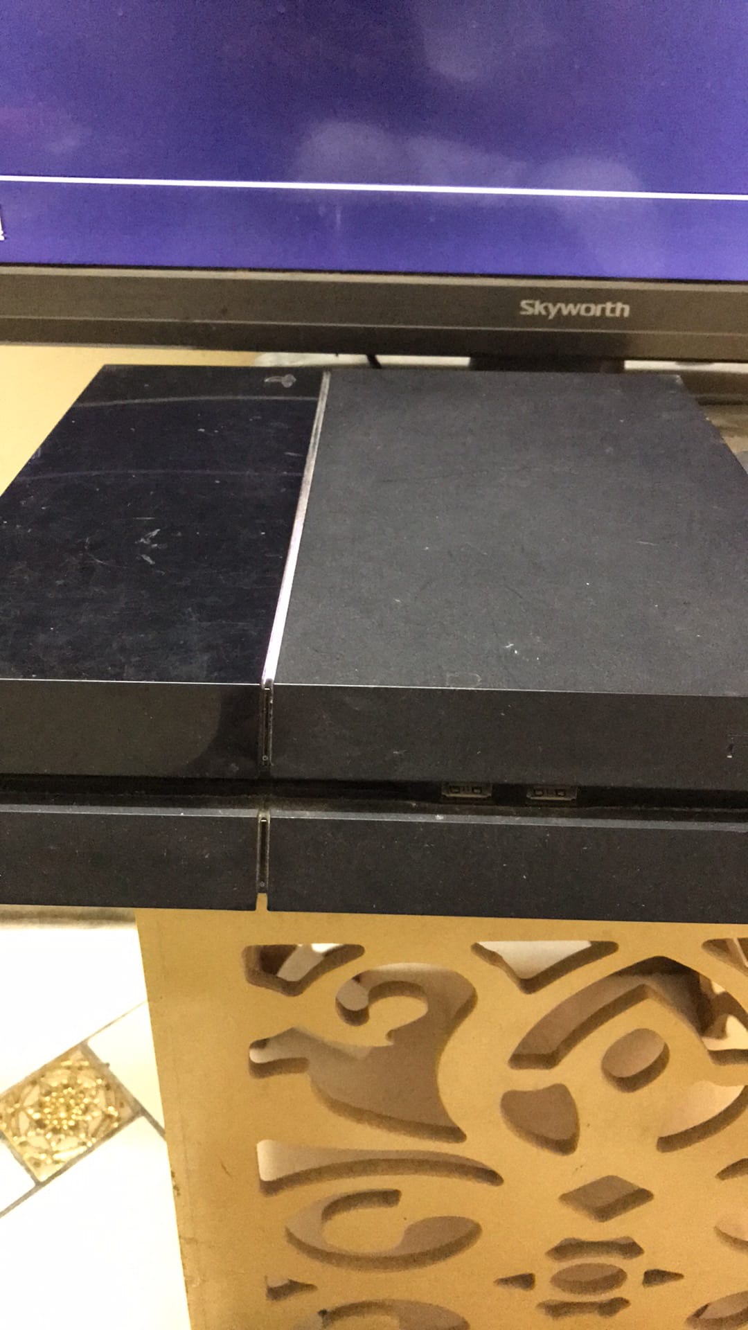 بلاي ستيشن فرو للبيع على السوم
لا تنسَ أنك شاهدت هذا الإعلان في عنكبوت
السلام عليكم عندي بلاي...