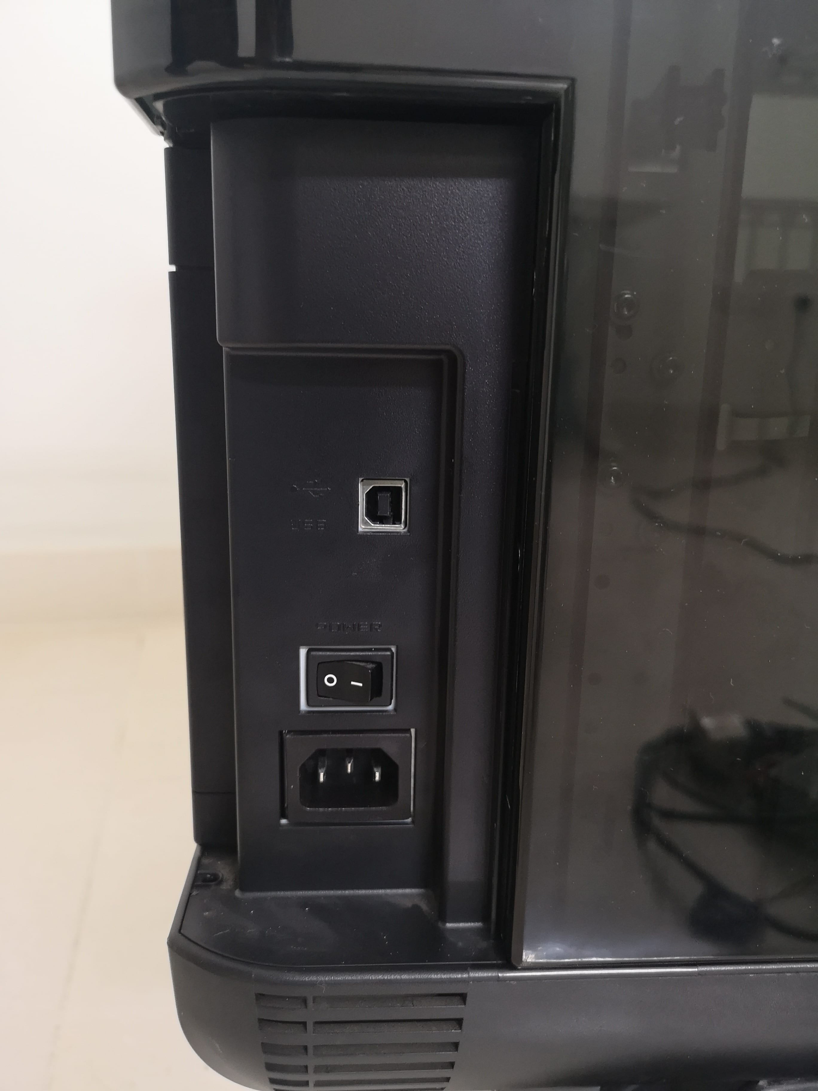 طابعة مجسمات 3D
لا تنسَ أنك شاهدت هذا الإعلان في عنكبوت
طابعة 3d من شركة xyz موديل da vinci p...
