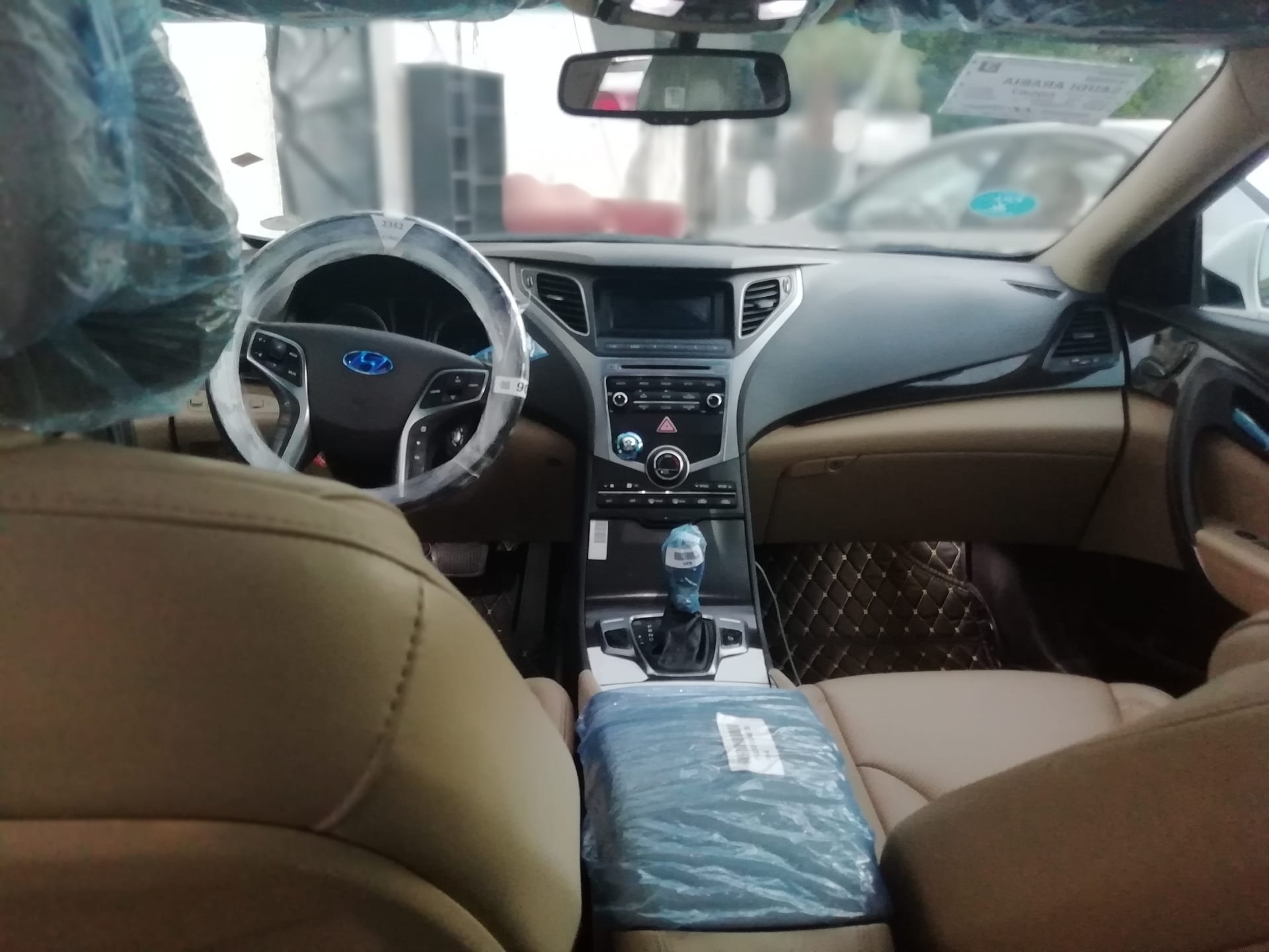 ازيرا نص فل 2016
لا تنسَ أنك شاهدت هذا الإعلان في عنكبوت
عندي ازيرا نص فل فتحة سقف بانوراما و...