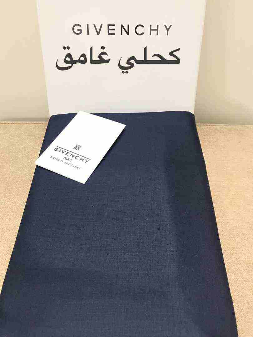 أقمشة جفينشى
لا تنسَ أنك شاهدت هذا الإعلان في عنكبوت
اقمشة جفينشى الرجالية
قماش صيفى ابيض وكريمى...