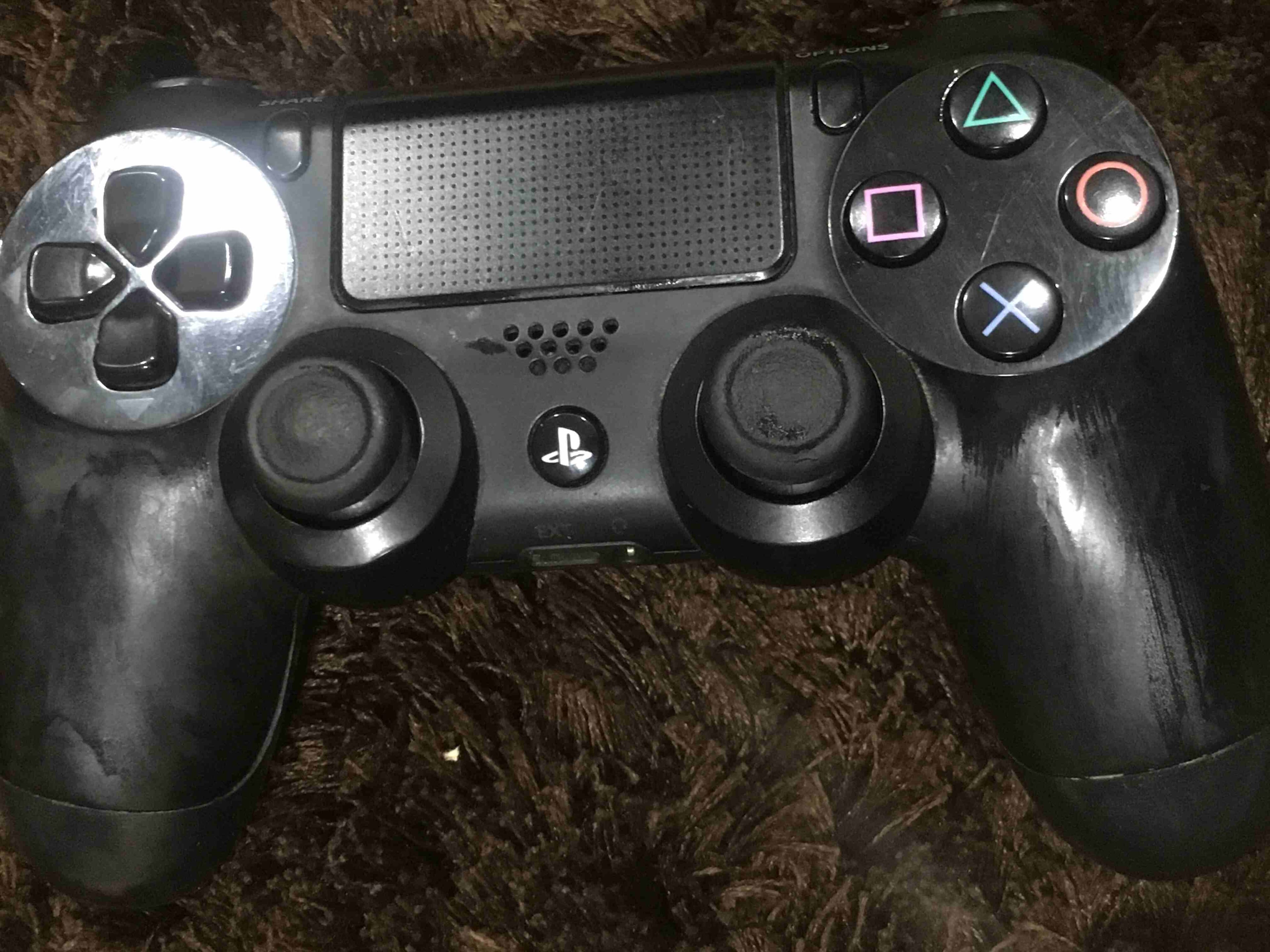 يد ps4
لا تنسَ أنك شاهدت هذا الإعلان في عنكبوت
عندي يد ps4 استخدام اسبوع فقط
شغالة 100% ولايعيبها...