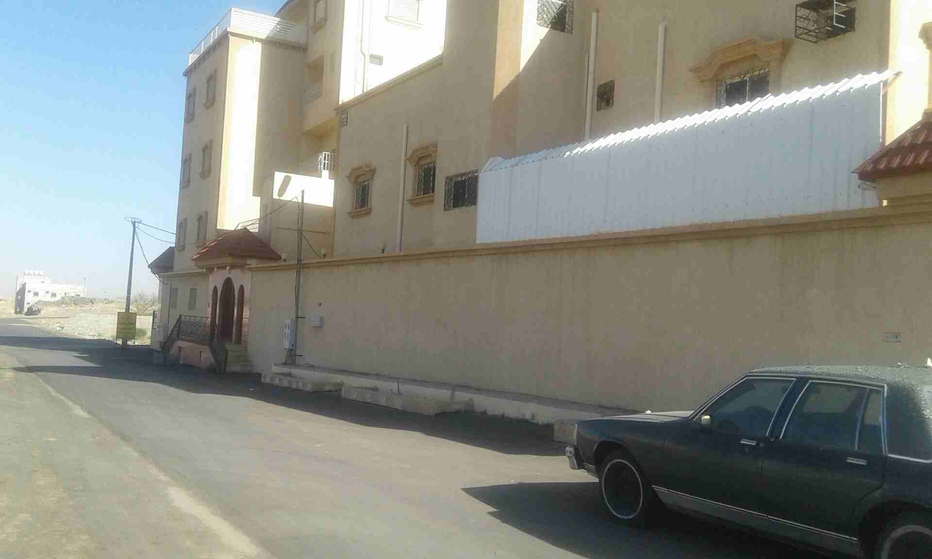 خميس مشيط حي الزهور او الوفاء شرق الاسواق
لا تنسَ أنك شاهدت هذا الإعلان في عنكبوت
عمارتين وحده دو...