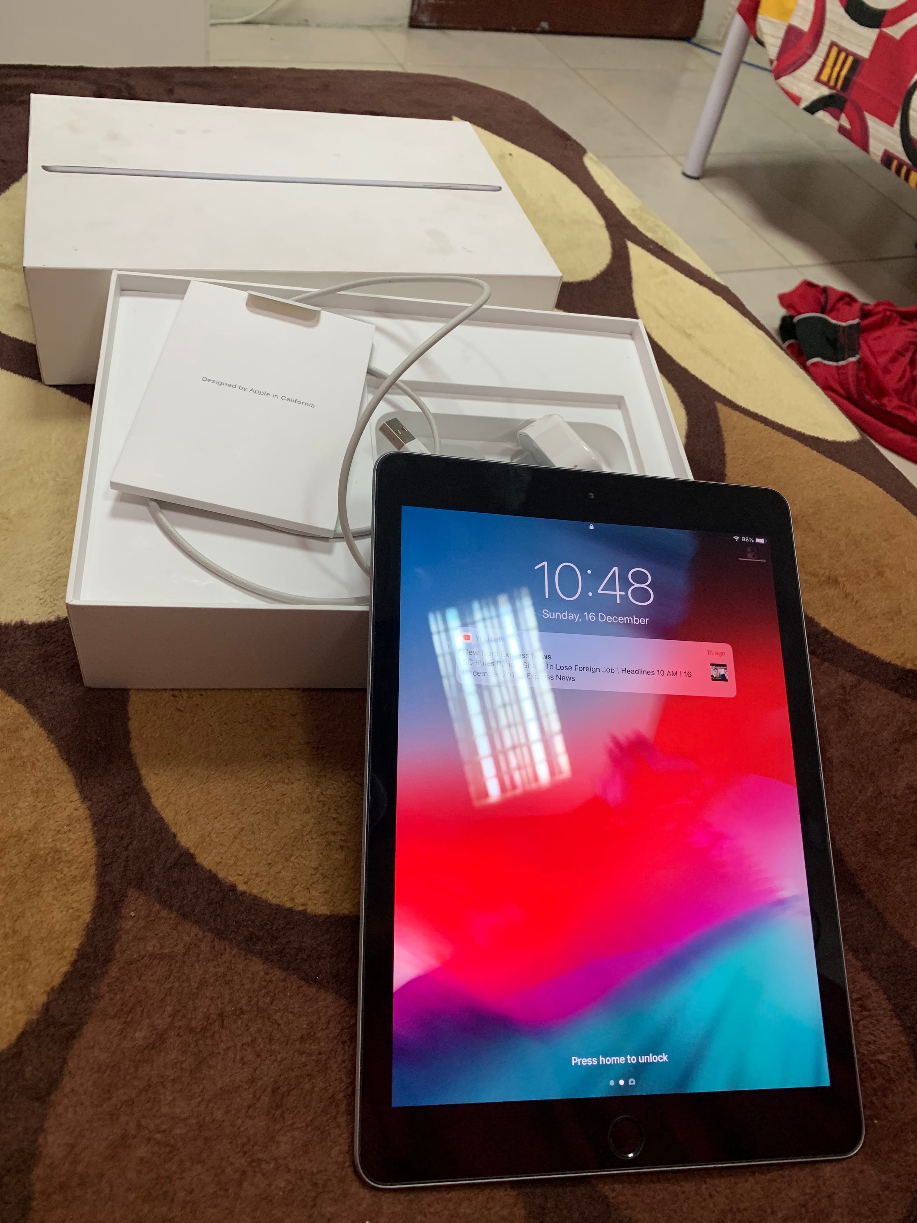 makkah Al Awali
لا تنسَ أنك شاهدت هذا الإعلان في عنكبوت
iPad (6th generation Wi-Fi
Size 9.7 i...