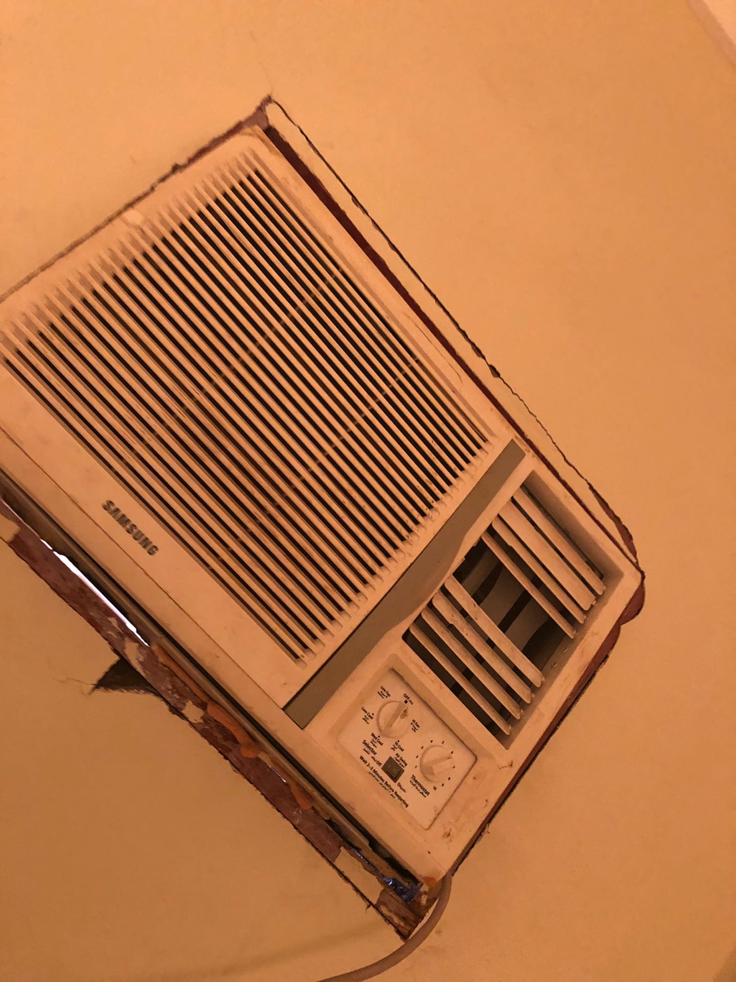 مكيف شبه جديد للبيع
لا تنسَ أنك شاهدت هذا الإعلان في عنكبوت
مكيف مستعمل شبه جديد اقل من سنه م...