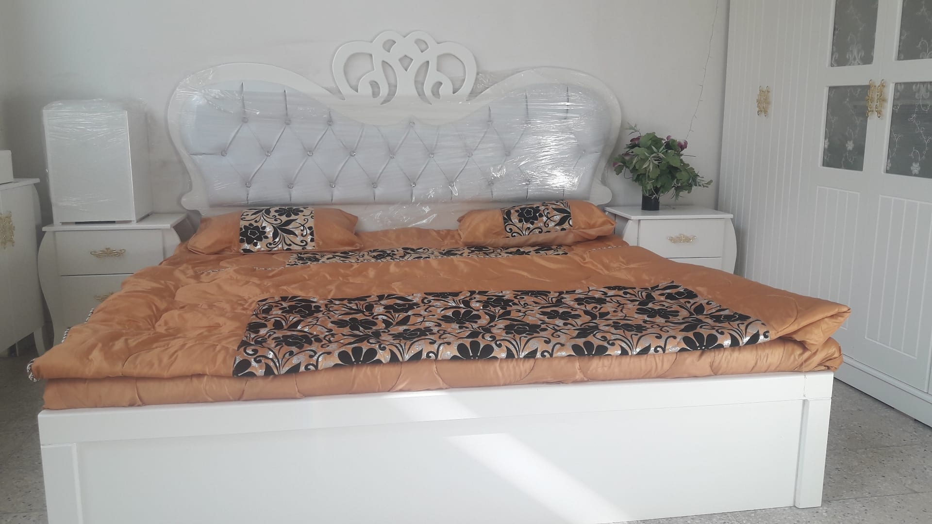 غرف نوم تفصيل حسب الطلب
لا تنسَ أنك شاهدت هذا الإعلان في عنكبوت
غرف نوم تفصيل حسب الطلب...