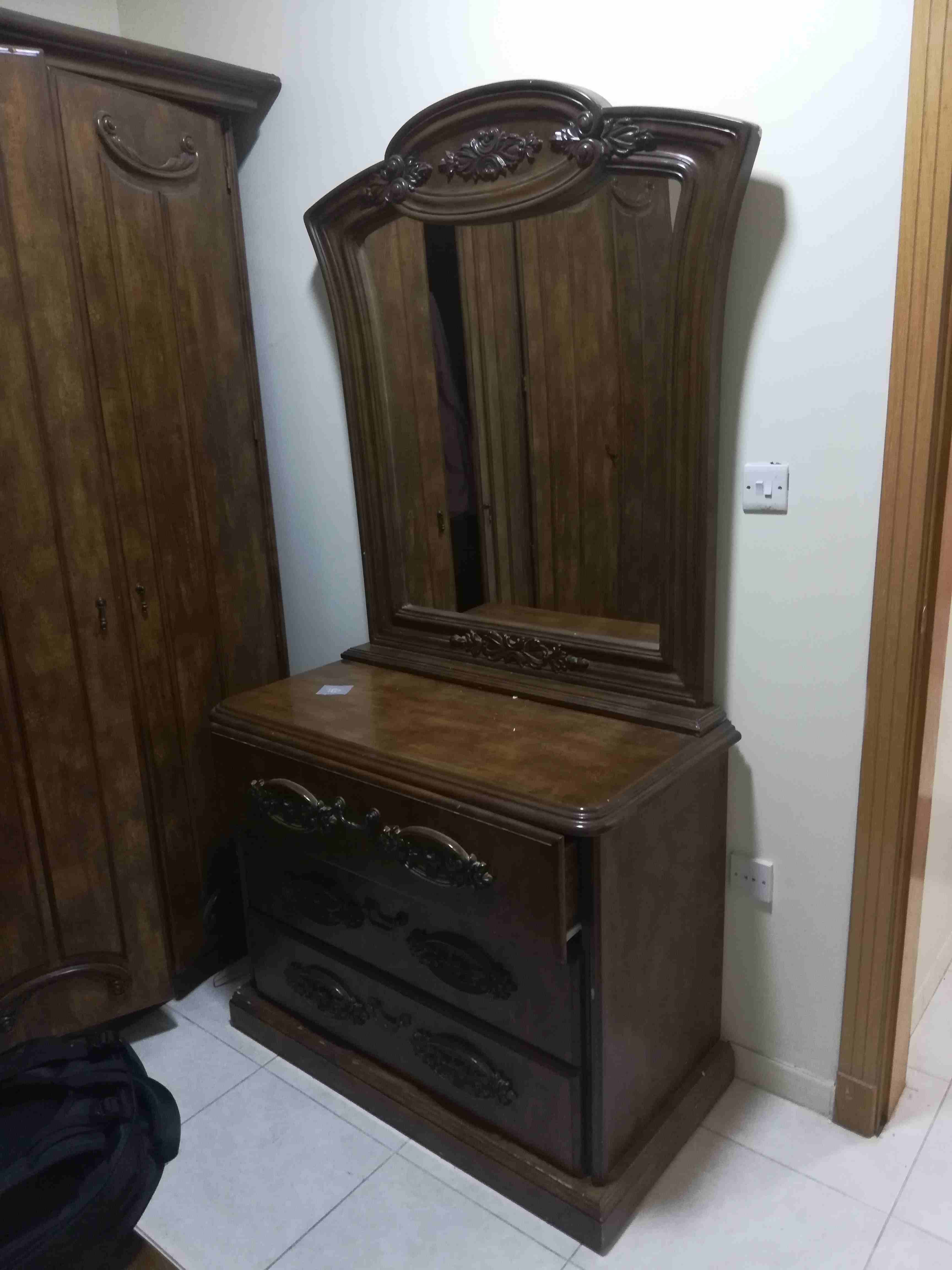 غرفة نوم عزابى وغسالة
لا تنسَ أنك شاهدت هذا الإعلان في عنكبوت
للبيع غرفه نوم وغسالة فل اتوماتيك t...