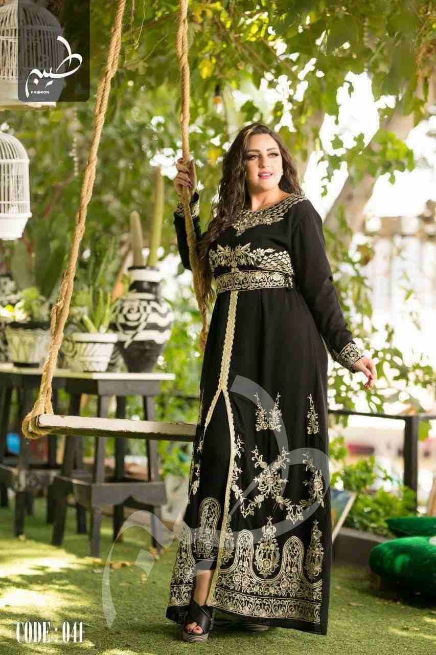 قفطان استقبال مغربي مميز
لا تنسَ أنك شاهدت هذا الإعلان في عنكبوت
قفطان استقبال مغربي مع بنطلون م...