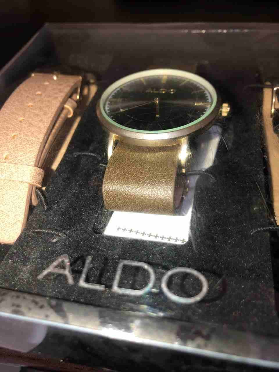 ساعة ALDO
لا تنسَ أنك شاهدت هذا الإعلان في عنكبوت
للبيع ساعة الدو ALDO الفاخرة
الساعة جاتني هدية...