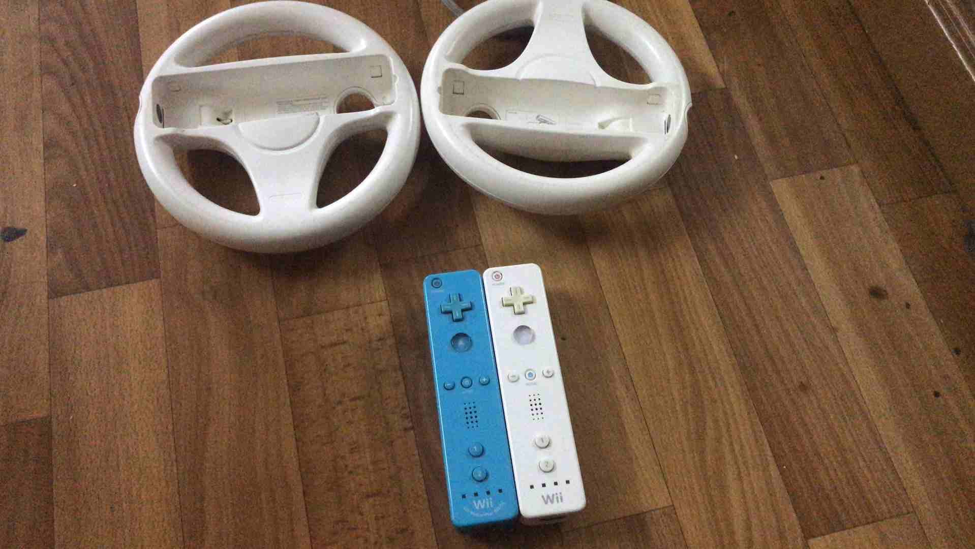 جهاز wii للبيع
لا تنسَ أنك شاهدت هذا الإعلان في عنكبوت
مستعمل نضيف سوم...