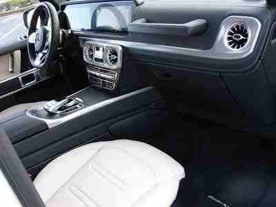 Mercedez G550 2019 Full Service History
GCC specs
Free accident
Full G550 kit
Single owner
Fully Loaded - Car running 100% perfectly
whatsapp owner : +33753221240