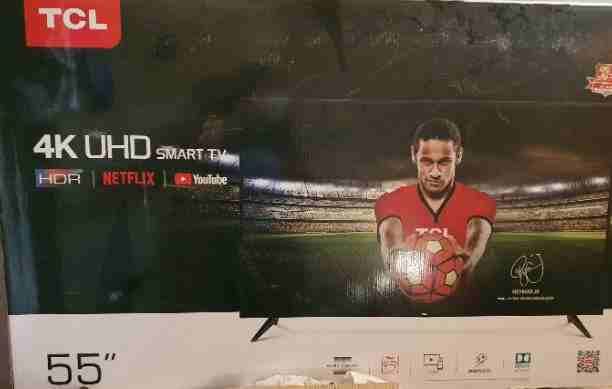 شاشة TCL الذكية
55 انش
تدعم ال4K و HDR
يوجد بها منفذين USB
و منفذين HDMI
مدخل لكبل النت LAN
الشاشة عليها غلاف من شراءها
يوجد بها نت فلكس و يوتيوب و ربط شاشة الجوال بالشاشة والتحكم بها الخ...
استخدام...