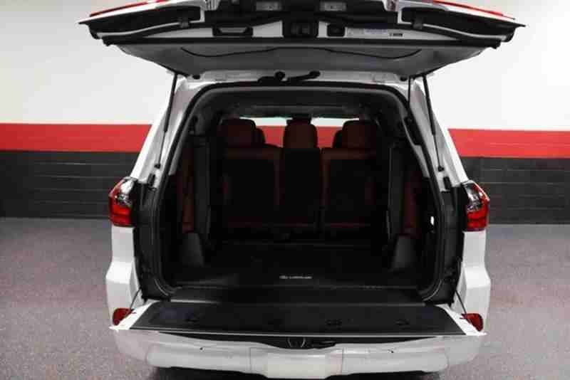 2018 Lexus Lx 570 Used full and perfect option in excellent condition. All factory tags are in place. Clean, painted factory. working fine in and out.
Fuel Type: Gasoline
Exterior Color: White
City M...