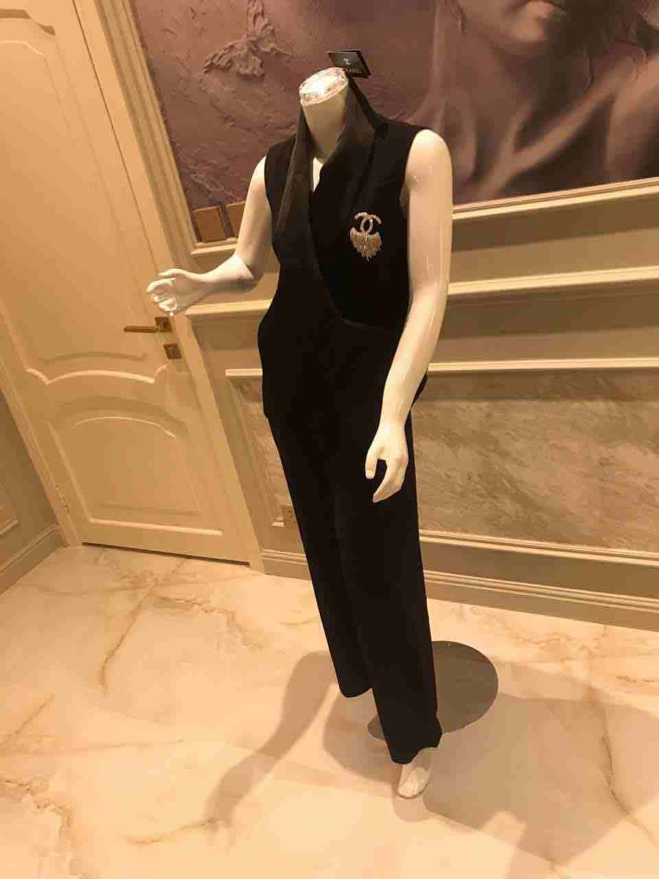 حساب هاي كواليتي ملابس اكسسوارات وصنادل وطرح بجميع ملاحقاتها من كرتون وكيس
شرفونا في حسابنا على الانستقرام
elegance_ boutique 13
