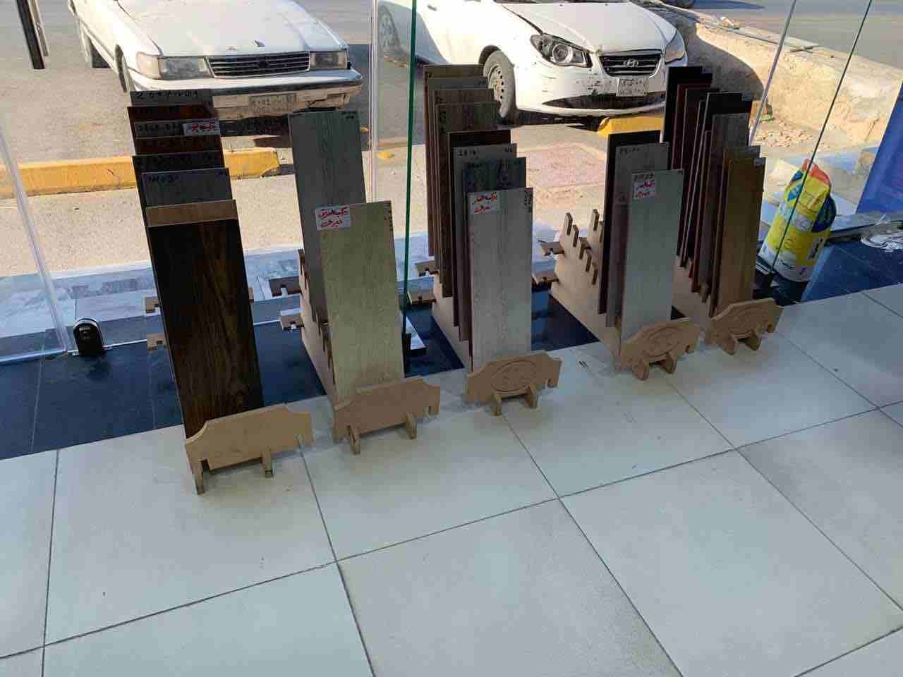 لدينا مجموعه متنوعه من السيراميك والباركيه والبورسلان والرخام والجرانيت والحجر علي النحو التالي : -
- سيراميك اماراتي
- سيراميك عماني
- سيراميك هندي
- سيراميك وطني الدار
- سيراميك وطني الفنار
- سير...
