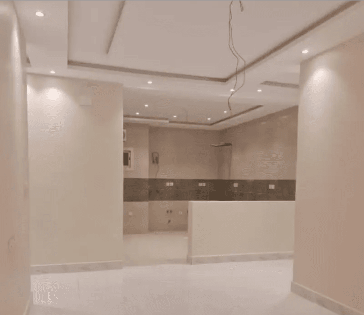 شقق للبيع تصميم فاخر اول ساكن من المالك
تخلص من الايجار و تملك شقة او ملحق فاخر بمواصفات مميزة وتمتع بكل الاستقلاليه
شقق وروفات جديدة فاخرة، ، واسعار في متناول الجميع
شق 5 غرف امامية مدخلين مساحتها...