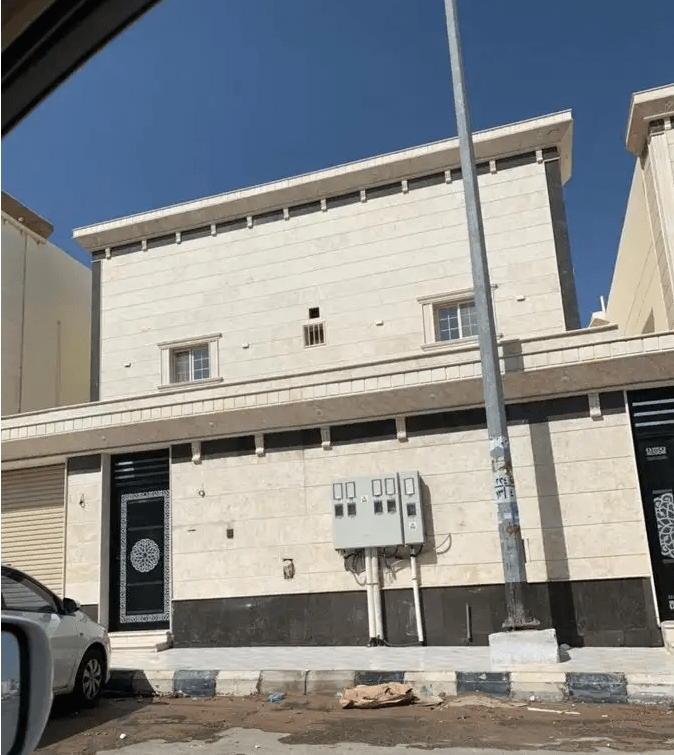 عماره شقتين بالمحيسن شرق القطار المخطط الجديد
عماره بلمحيسن شرق القطار المخطط الجديد فيها شقتين للايجار الشقق ..........شقة دور اول 3 غرف وصالة ومطبخ مدخلين نظيفة جداً ماسكنت غير مره وحده
وبنفس العم...