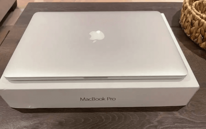 ماك بوك برو اي 7 15 انش MacBook I7
السلام عليكم ورحمة الله وبركاته
للبيع ماك بوك برو
شاشة ريتنا 15 انش
الجهاز Mid 2015
المعالج I7
الرام 16 جيجا
الهاردديسك 512 اس اس دي
HDD 512 SSD
عدد دورات ال...