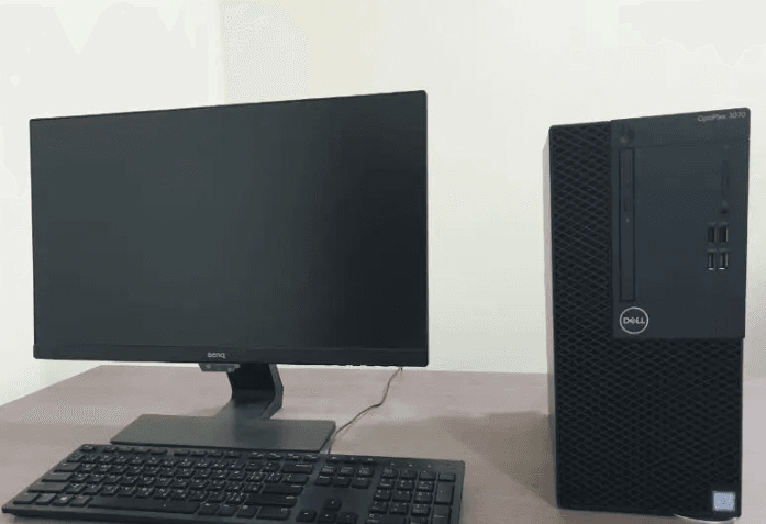 جهازين dell كمبيوتر مكتبي شبه جديد للبيع