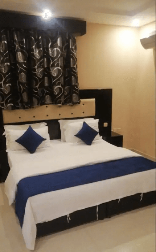 شقق نجمة منامي للوحدات السكنية نجران
يوجد لدى نجمة منامي
اسعار الشهري:
غرفتين وصاله : 3000 ريال
غرفه وصاله : 2500 ريال
اسعار اليومي:
غرفتين وصاله : 270 ريال
غرفه وصاله : 190 ريال
غرفه ودورة م...