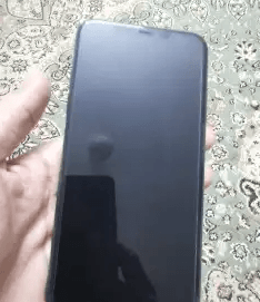 ايفون 11 برو مامس 256 زيتي
بطاريه ممتازه 87%
الجهاز نظيف مع كامل الملحقات باستثناء
السماعات
يوجد حمايه ضد الكسر عالشاشه والكميرات راكب عليه و2 اغطيه خلفيه