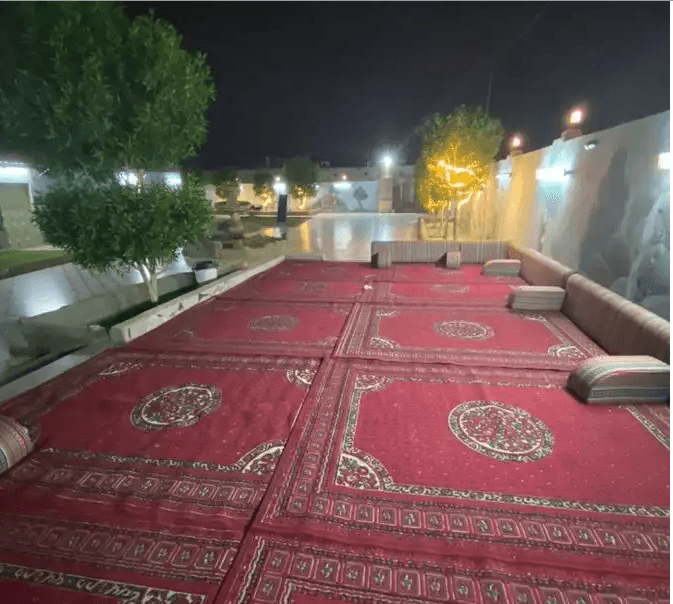 استراحه للايجار قسمين مسبحين ملعب قدم وطائره العاب اطفال
موقع الاستراحه الشرايع مخطط الحساني
مكونات الاستراحه
قسمين ،مسبحين ،العاب اطفال ،ملعب قدم وطائره، مجالس ،حوش جلسات خارجيه
تعقيم قبل دخول العميل...