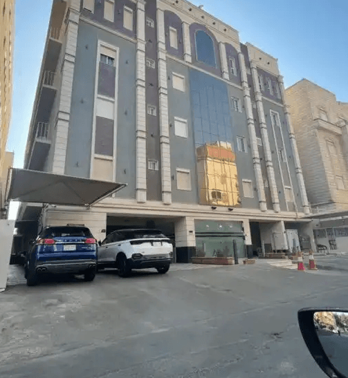 شقة فاخرة للبيع في حي الروضة