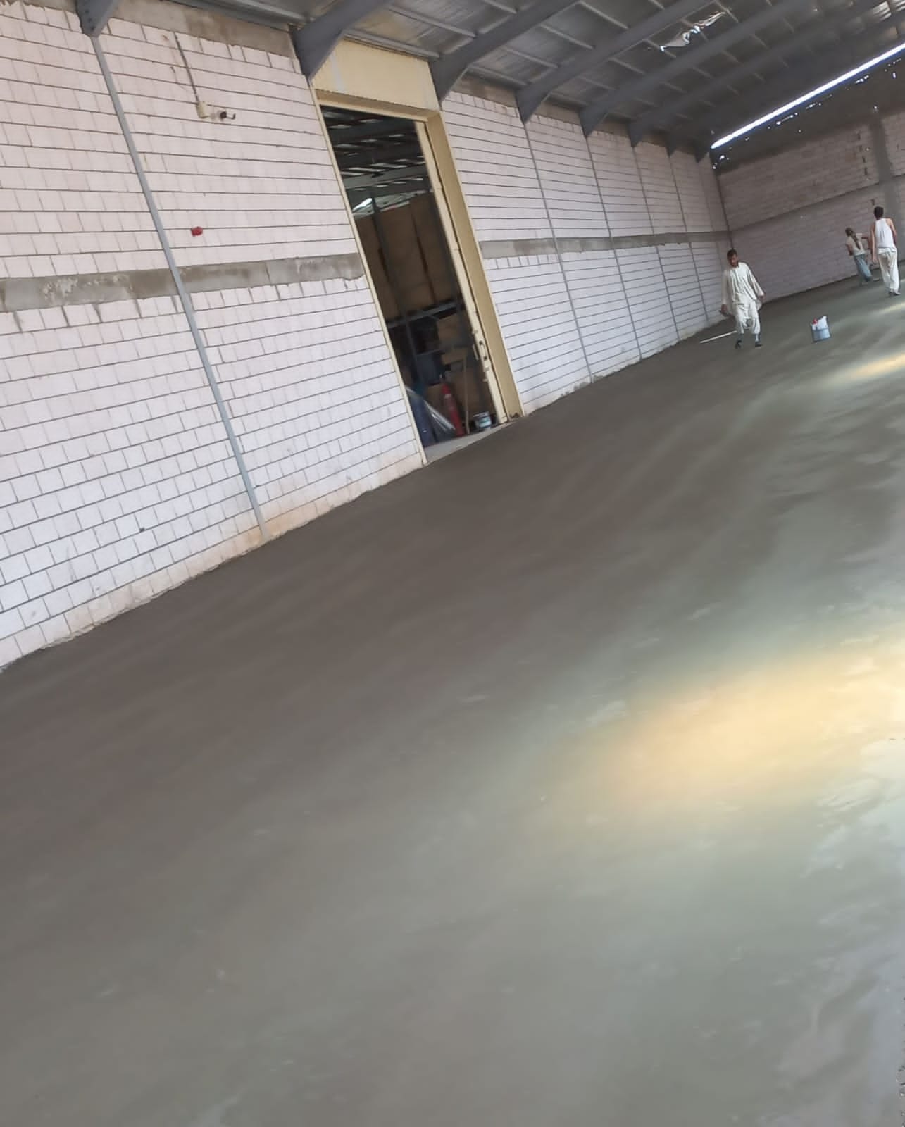 Concrete Fanishinge