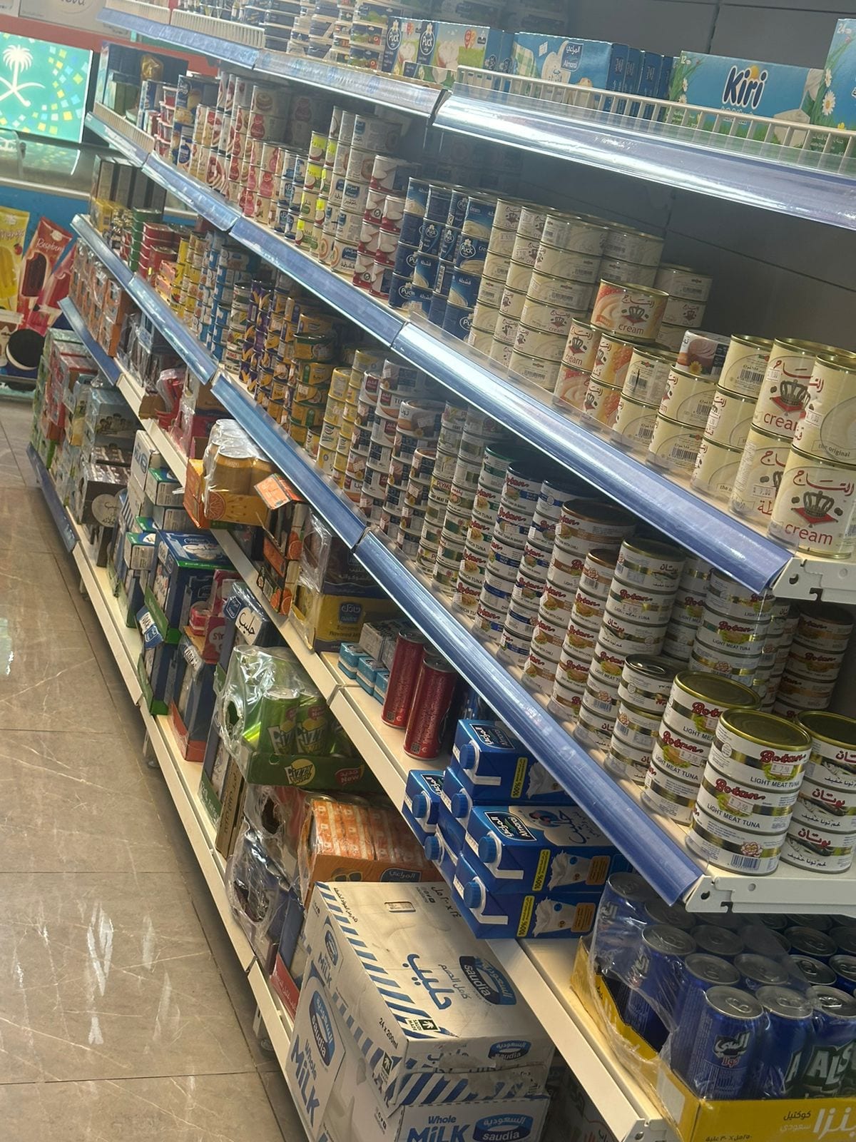 محل تموينات للتقبيل بجدة حي النزهة شامل البضاعة والاجهزة